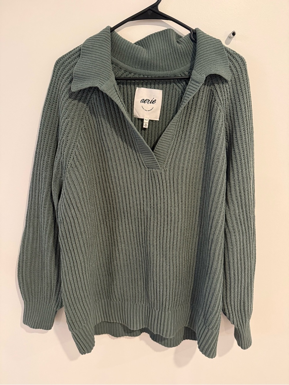 aerie Sage Green Ribbed Collared V-Neck Turtleneck Sweater - Picture 1 of 3
